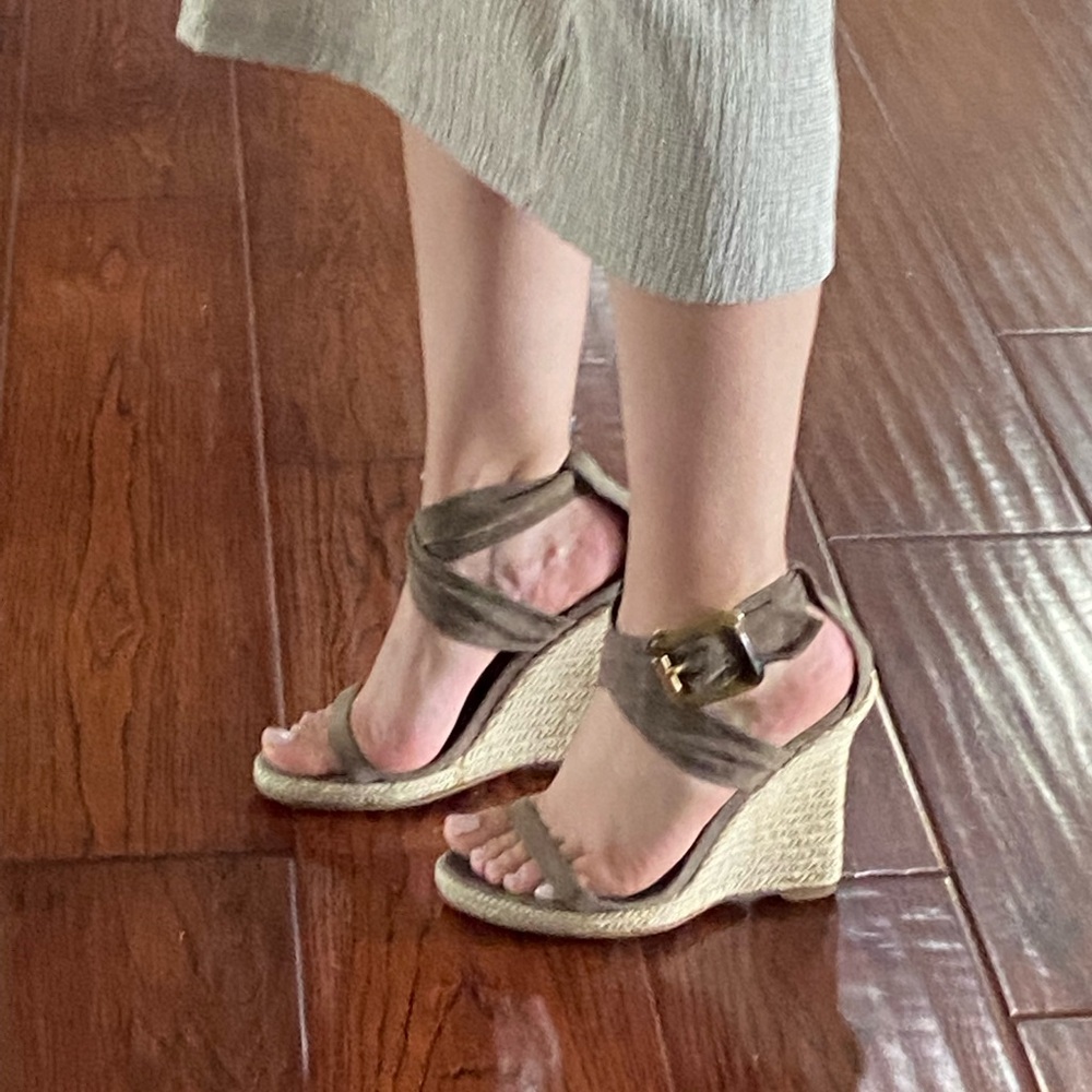 Burberry Catsbrook Brown Suede Espadrille Wedge 38 1/2 - Picture 8 of 17